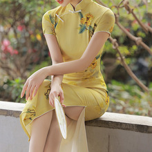 旗袍2024年轻新款少女气质改良复古民国长款日常黄色连衣裙子