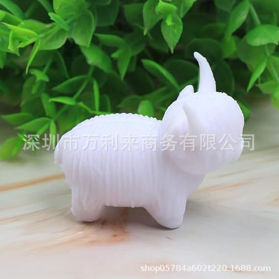 흰 소 장식품