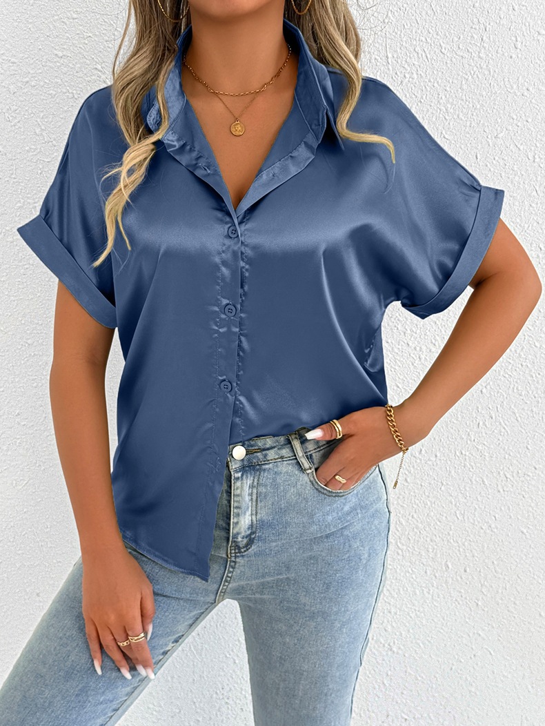 Foto real de ropa popular para mujer para exportación a Amazon, nueva camisa de satén azul de verano para mujer, camisa de satén para mujeres pequeñas.
