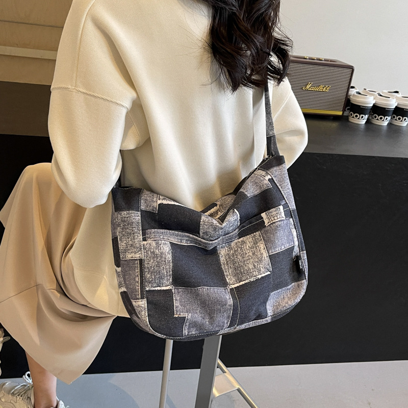 Bolso bandolera femenino 2024 nuevo nicho de gran capacidad para viajeros todo-fósforo bolso de hombro moda contraste color tote bolso marea al por mayor