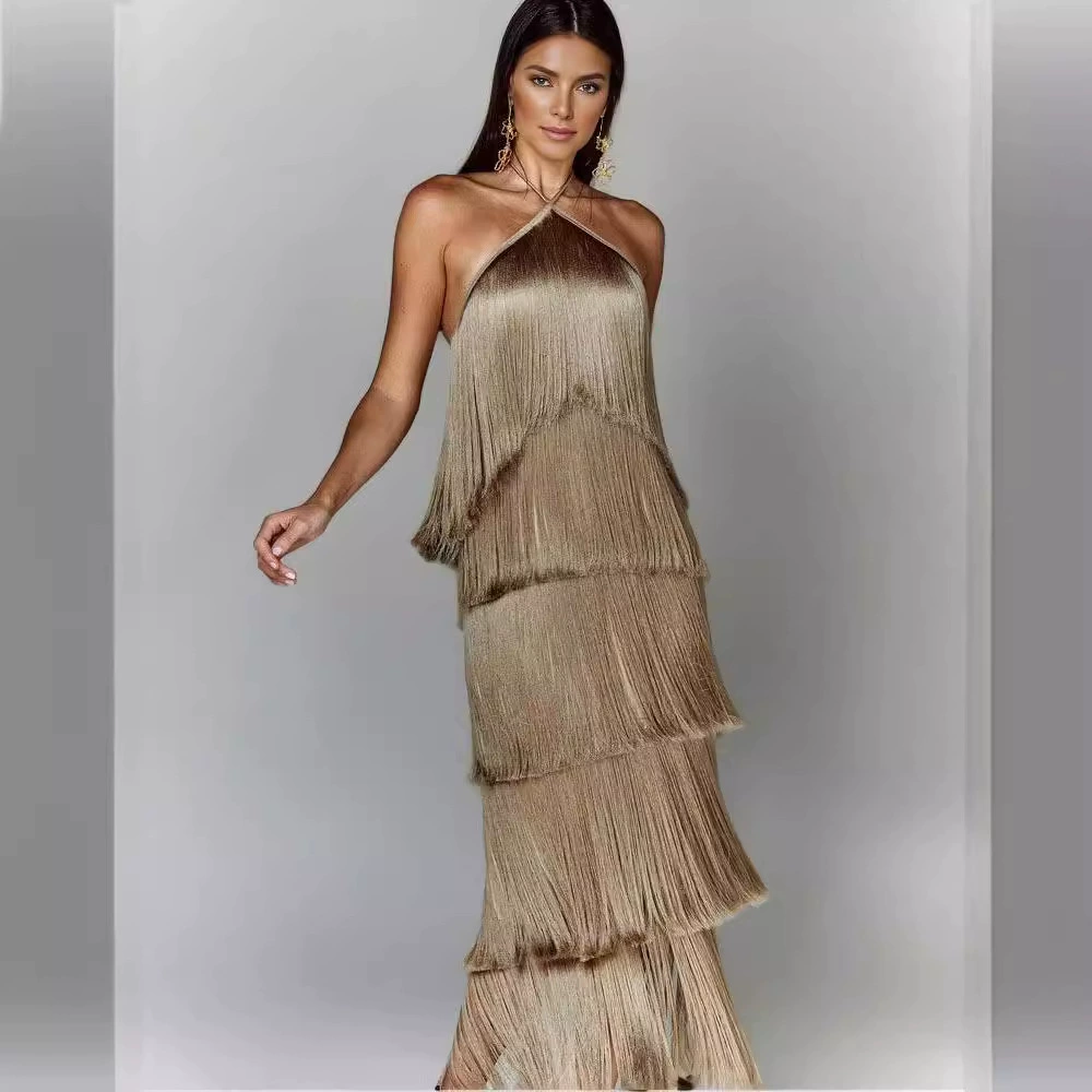 2025 Европейская и американская модная платье с халтером, бахромой, открытой спиной и разрезом