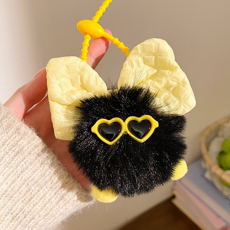 漫画かわいいぬいぐるみキーホルダーガールバッグ人形ペンダントカップル小さなギフトブティック小さな商品卸売|undefined