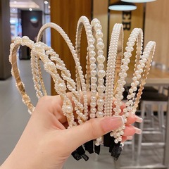 Pearl Hair Clip for Women, Summer Headband, Summer Hairpin, Influencer High-End Style, Versatile for Outdoors, French Retro Hair Ties