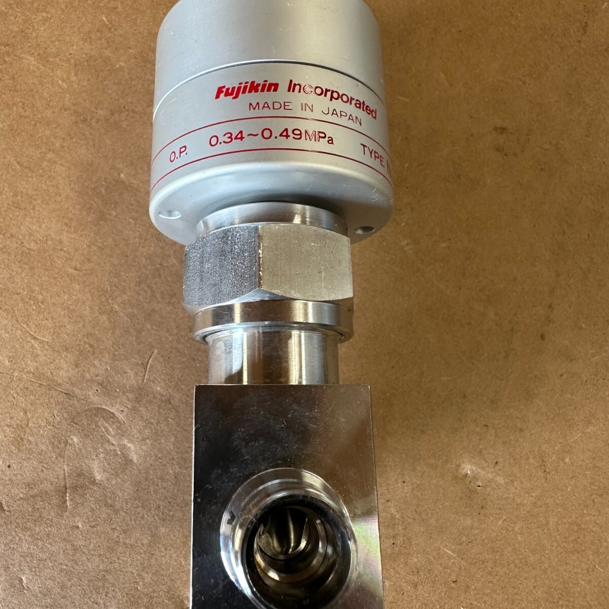 藤金气动阀 O.P. 0.34-0.49 MPa N.C. 316L 型-