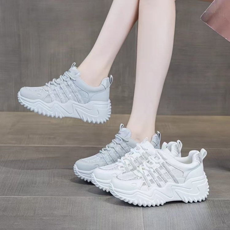 Nuevos zapatos deportivos casuales de mujer 2026, zapatos de verano de una sola red, zapatos de padre de diamantes para mujeres con suela gruesa y ligera y transpirable