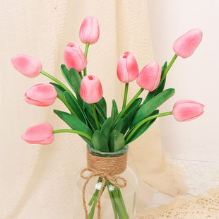 Factory direct selling simulation flowers handle the hand sensor moisturizing tulip photography ornament home decoration fake flowers tulip