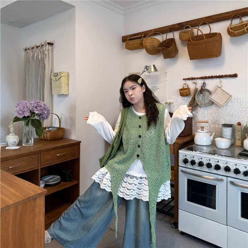 Actual Shot of 2025 Japanese Style Retro Lace Splicing Long-Sleeved T-Shirt + Sweater Vest + Jeans