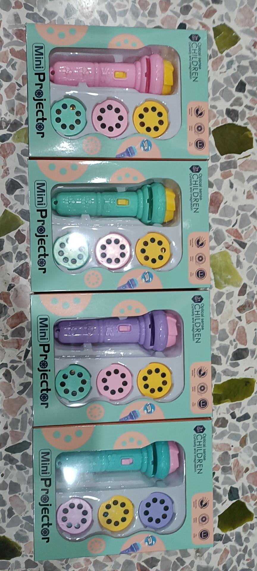 Animación de dibujos animados para niños proyección linterna mini proyección infantil juguetes de educación temprana juguetes de estandos juguetes regalos al por mayor transfronterizos