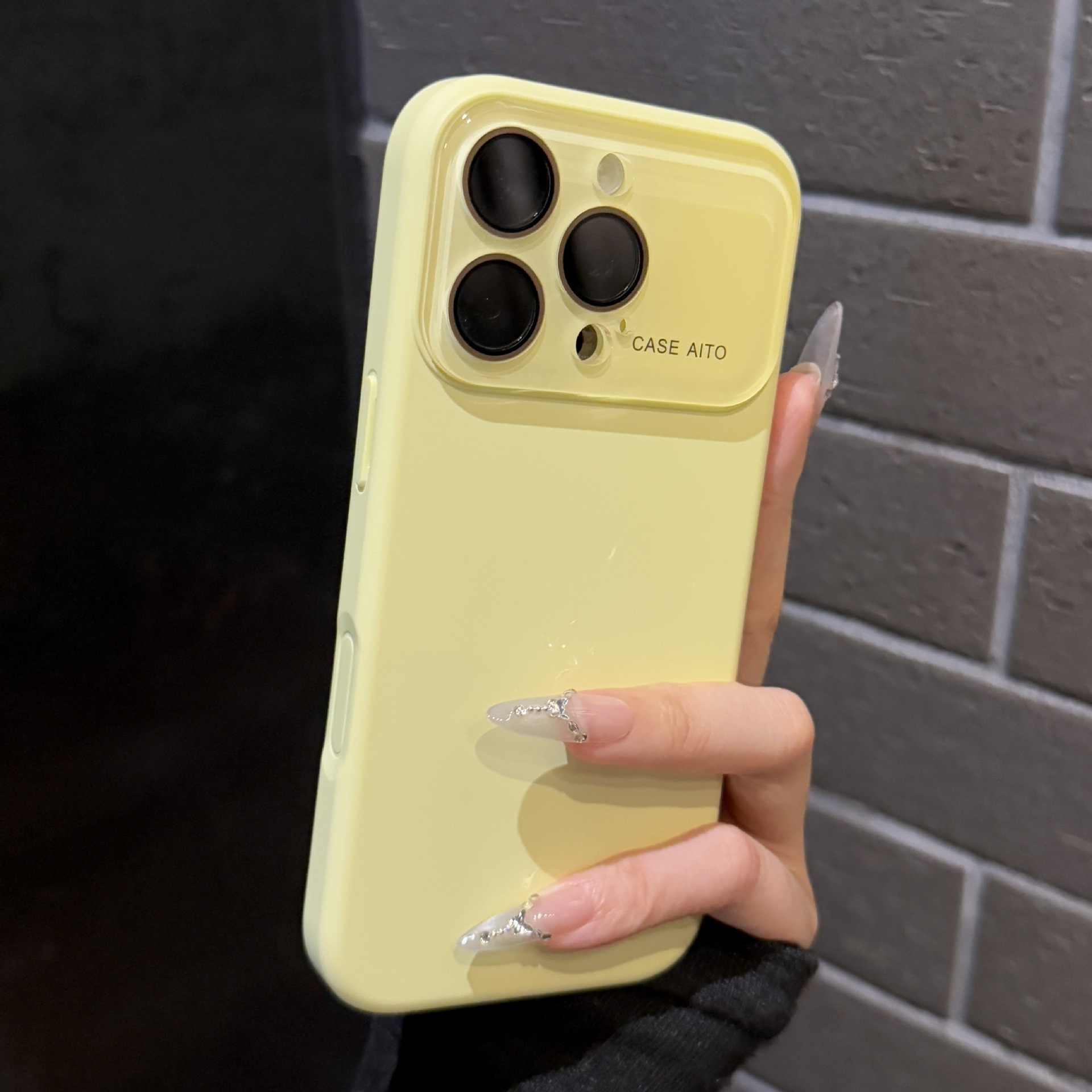 Change to Apple 17 in Seconds, Suitable for iPhone 17 Mobile Phone Case, New Liquid Silicone Large Window Apple 16 Anti-Fall Soft Case