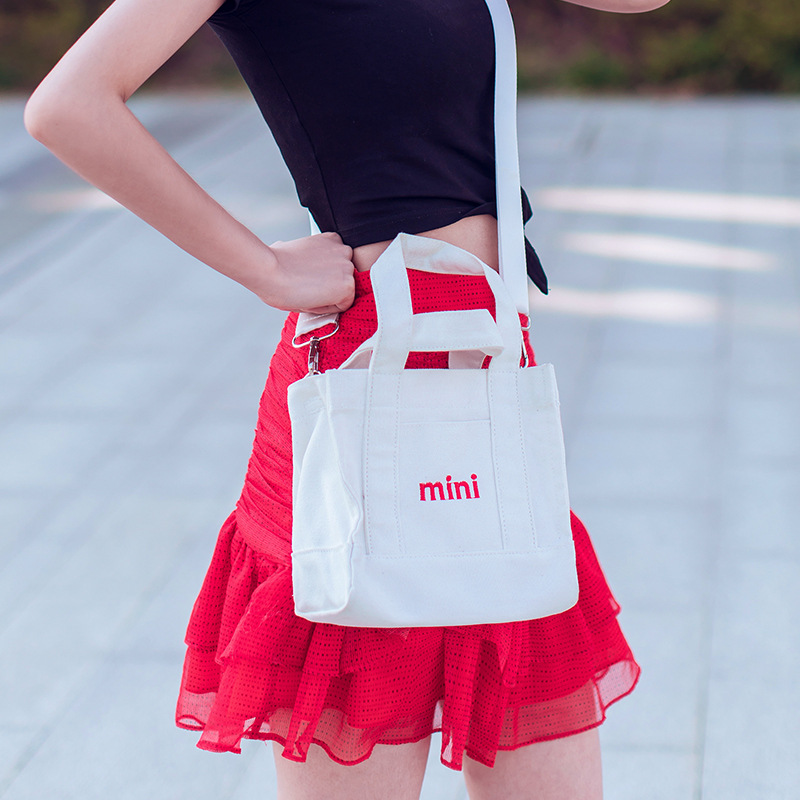 Contraste de color mini letra ins lienzo bolso de hombro bolso de mano bolsa de almacenamiento fresco todo partido 2021 bolso de lona de moda