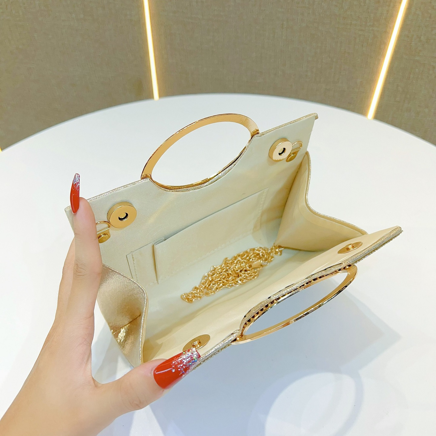 Shiny Rhinestone Evening Handbag For Wedding And Bridesmaid Bag_voghion.com