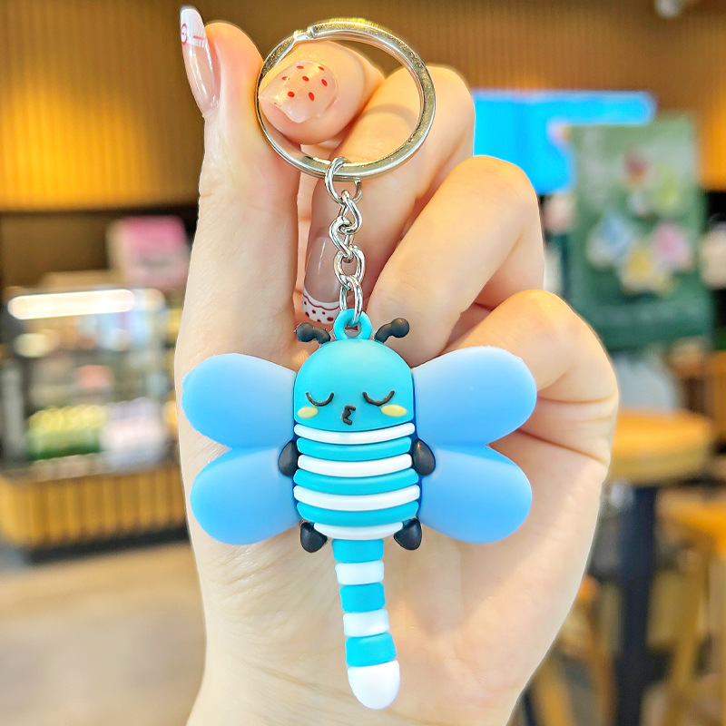 2025 nuevo llavero de abeja de libélula de dibujos animados muñeca de insecto creativo bolso de escuela de estudiante colgante pequeño regalo