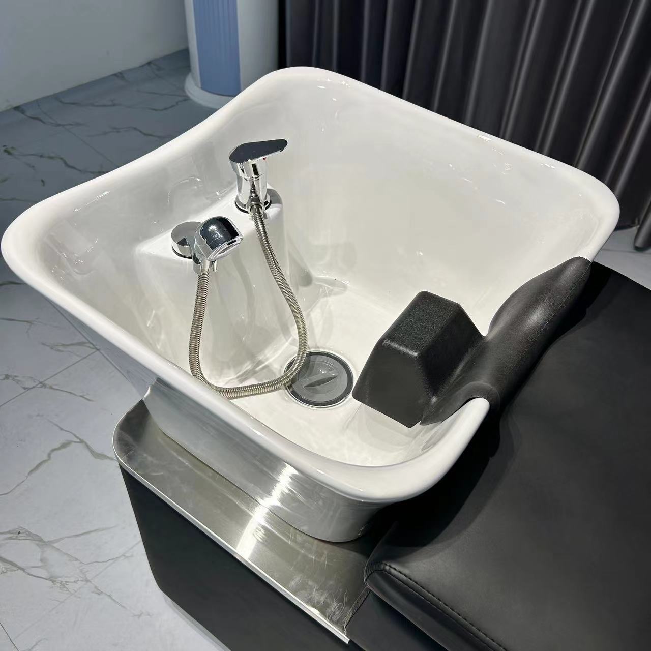 Cama de champú cuidadosamente seleccionada, peluquería de celebridades de Internet semi-reclinada, cama de champú, peluquería, lavabo de cerámica especial para peluquería, lavado japonés