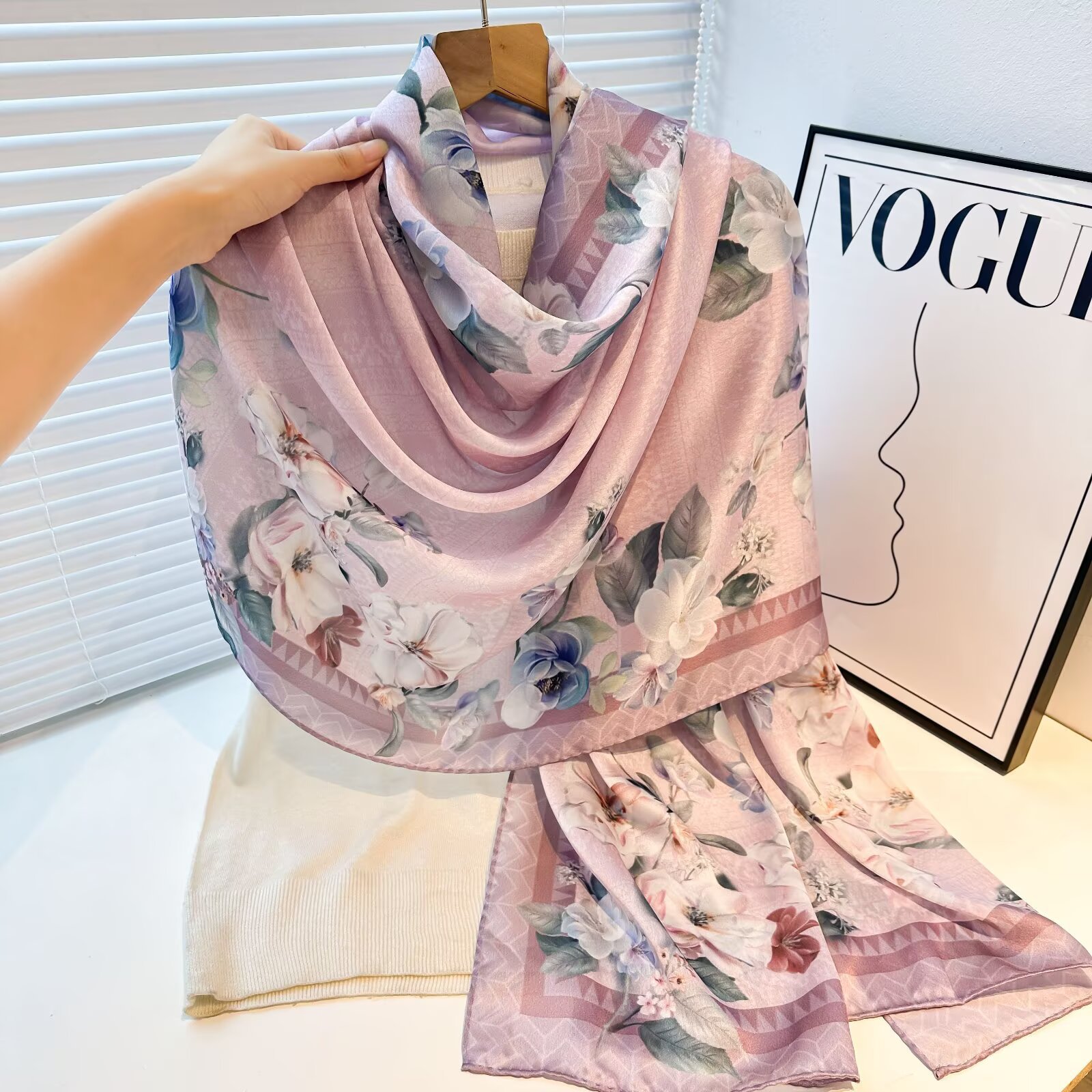 Women's High-End Pure Silk Scarf Mulberry Silk Printed Shawl Sun Protection Silk Beach Wrap Gift - Thumbnail 6