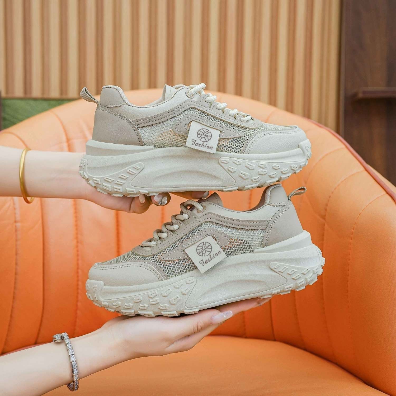 Zapatos cómodos y transpirables para mujeres, verano 2025, nuevos zapatos de mujer, zapatos deportivos casuales de malla para mujeres.