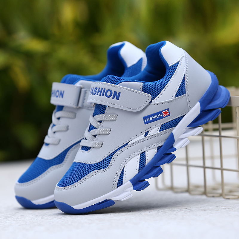 Zapatos para niños 2025 otoño nuevo impermeable cuero de suela gruesa zapatos deportivos mágicos post resistente al desgaste de los estudiantes zapatos para correr tanque inferior