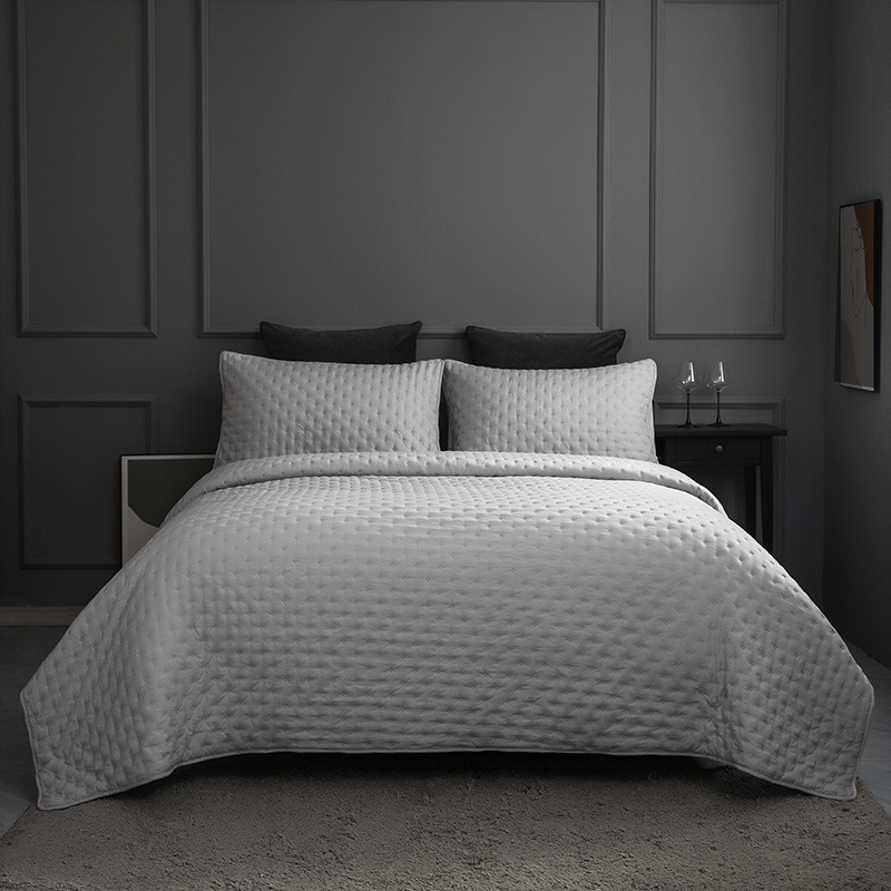 Fabricantes de agua directa de lavado de algodón de arroz cubierta de cama de tres piezas de color sólido simple engrosado cuatro estaciones conjunto de ropa de cama universal