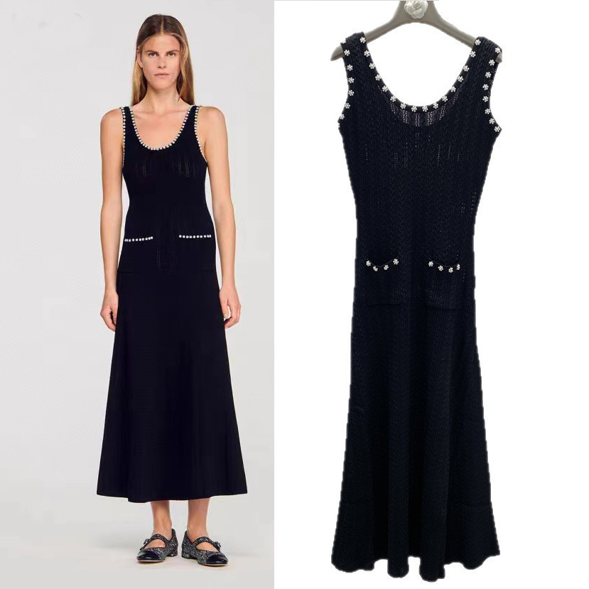 高质量2025秋冬薄款性感钉珍珠领开衫外套+U领背心过膝长裙二件套