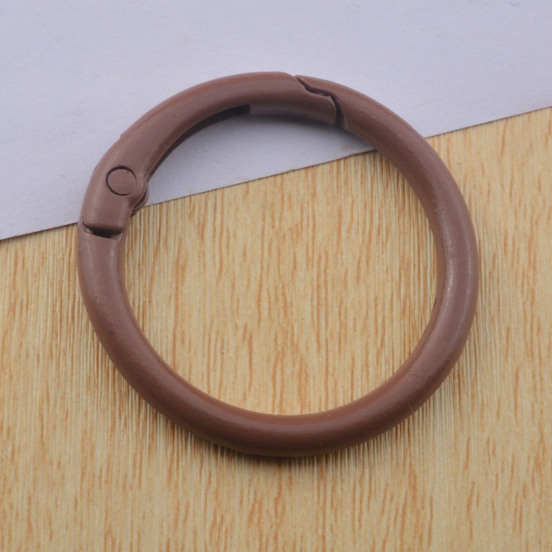 ホット販売 DIY ジュエリーアクセサリー 33 ミリメートルスプリングバックルスプリングコイル合金ペイントカラーカードリングキー材料卸売|undefined