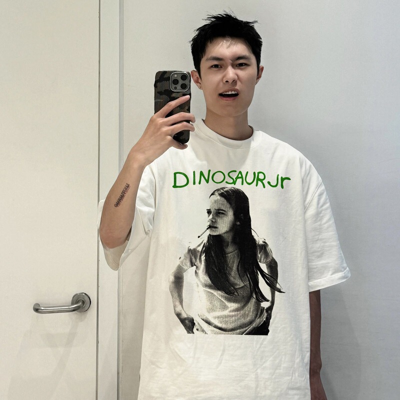 2026 New Style Smoking Girl Niche Trendy Brand American Style Summer Pure Cotton Loose Men's Couple Short-Sleeved T-Shirt