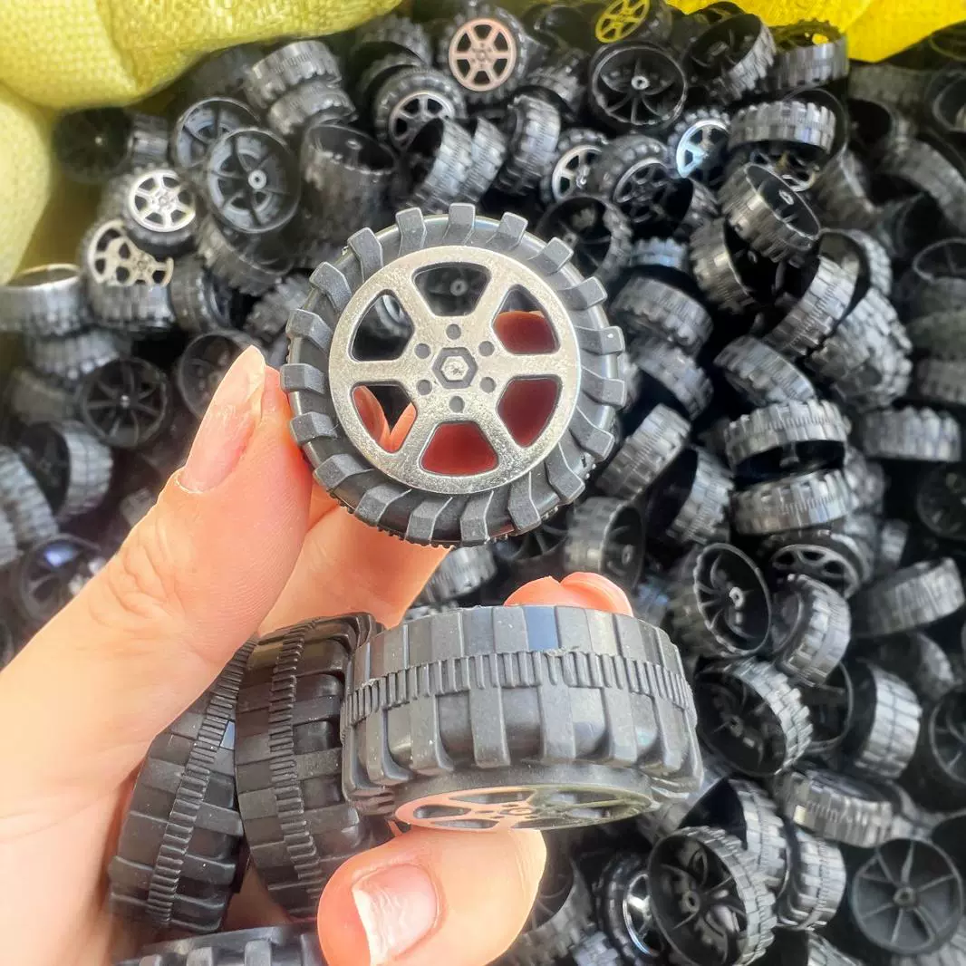 33mm玩具车轮塑料轮子惯性车儿童教具科技小制作零件DIY玩具配件