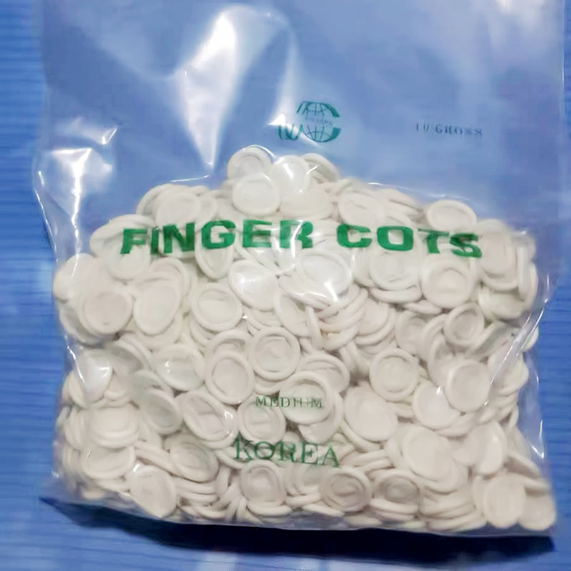 Disposable latex finger sleeves for permanent makeup, beauty, nail art, eyebrow tattooing, white, dust-free, powder-free, electronic sweatproof protection.