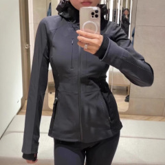 黑色修身冲锋衣女夹克外套秋冬季2025新款骑行登山服软壳上衣开衫