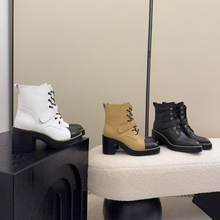 ߶Ʒ|2025СLһ֎Ƥ͹ŷʽƽװ謔ЬЬŮ