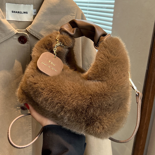 2024 Winter Plush Handbags for Women Japanese and Korean New Fashion Furry Bags Versatile Niche Chain Crossbody Women's Bags