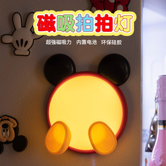 創意的な磁気吸引ランプの誕生日プレゼントは彼女の親友の子供にプレゼントします。