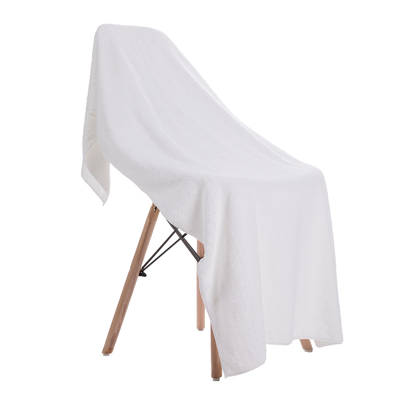 Toalla de baño blanca pura Toalla de terciopelo coral estilo adulto absorbente Hotel salón de belleza baño masaje de pies tienda Toalla de baño al por mayor