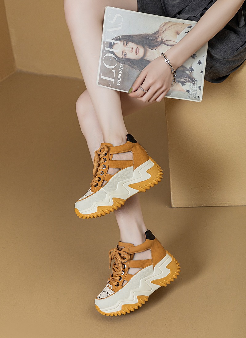 Chaussures en cuir à tube haut pour femmes Sandales creuses pour femmes 2023 été nouvelle tendance chaussures de sport et de loisirs respirantes à semelles épaisses_voghion.com