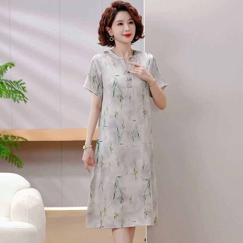 Мама летнее платье среднего и пожилого возраста женская летняя юбка маленькая девочка 2025 новый день матери иностранная девушка