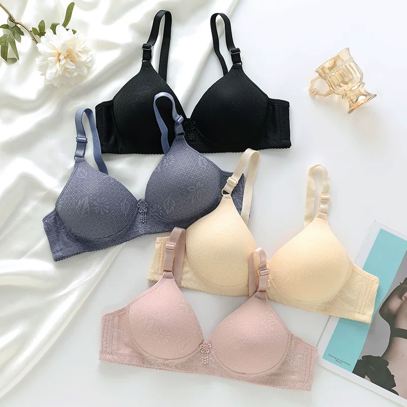 Breathable underwear, supporting comfortable wireless bra, plus size, for middle age