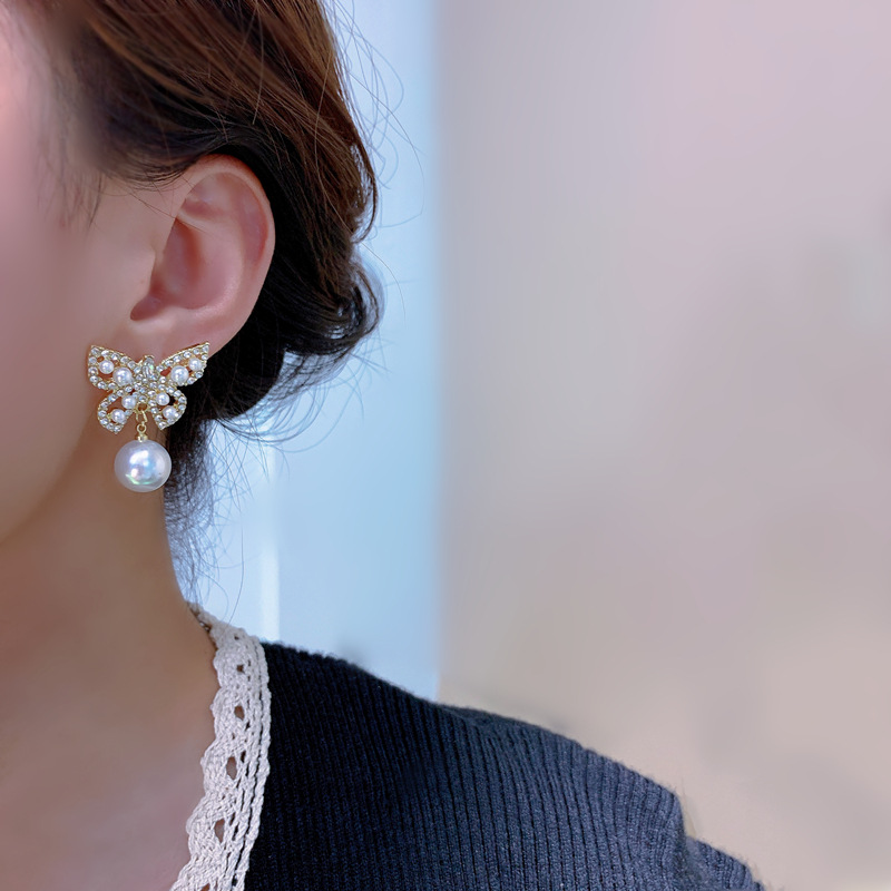 fashion retro butterfly pearl earrings alloy drop earringspicture1