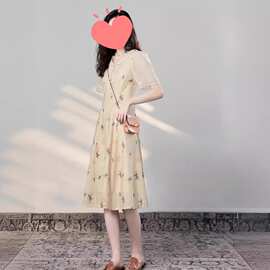 法式优雅端庄水果碎花连衣裙女精致高级绝美小裙直播爆款一件代发