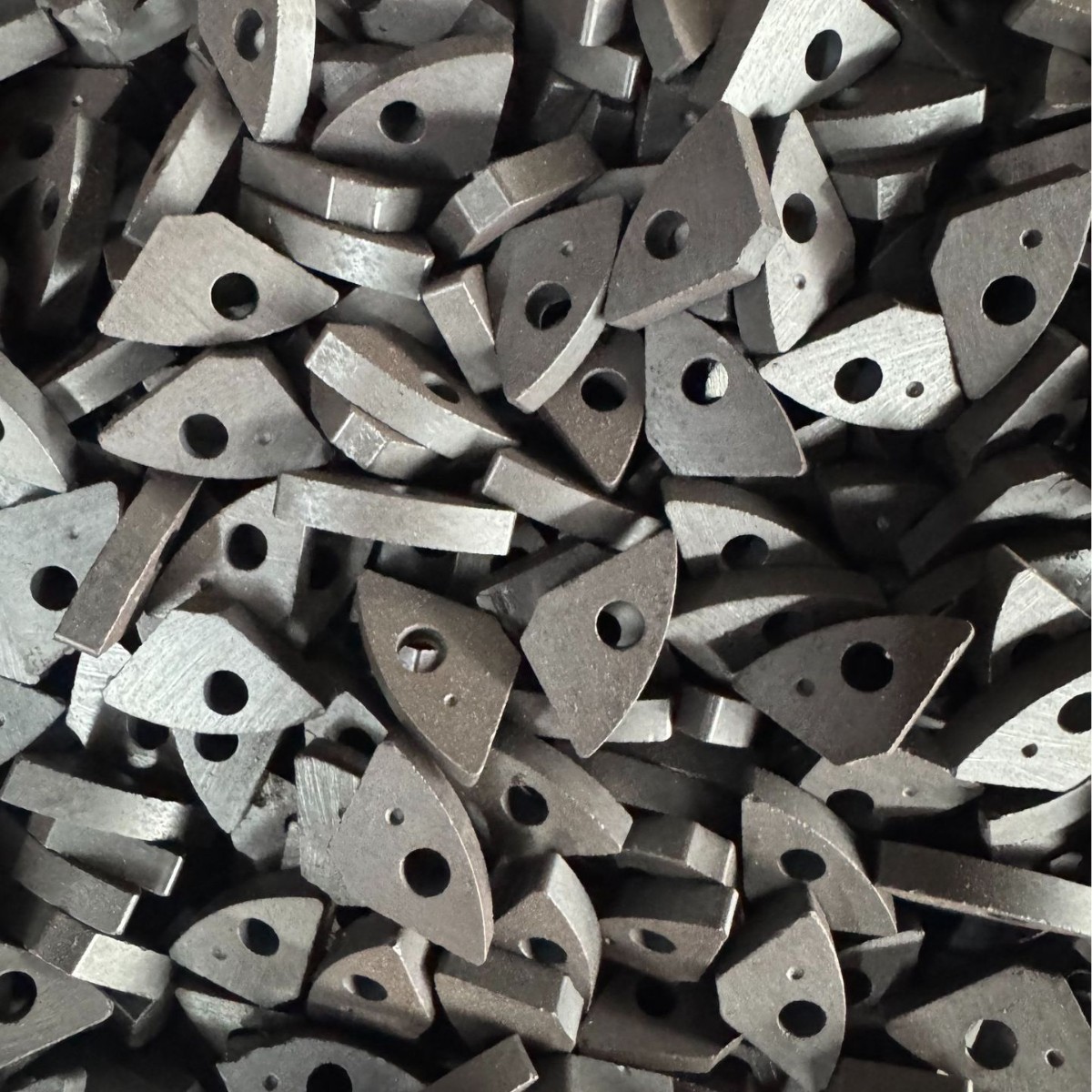 F23.5*13.5*5中孔5mm厂家直销：煤气阀磁铁门吸 玩具方形强力磁铁