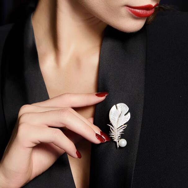 永恒魅力梦羽胸针精美梦幻母贝羽毛款胸花时尚百搭生日送礼别针潮