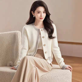 2025小香风拼色针织毛衣外套女新款韩版洋气减龄软糯开衫上衣