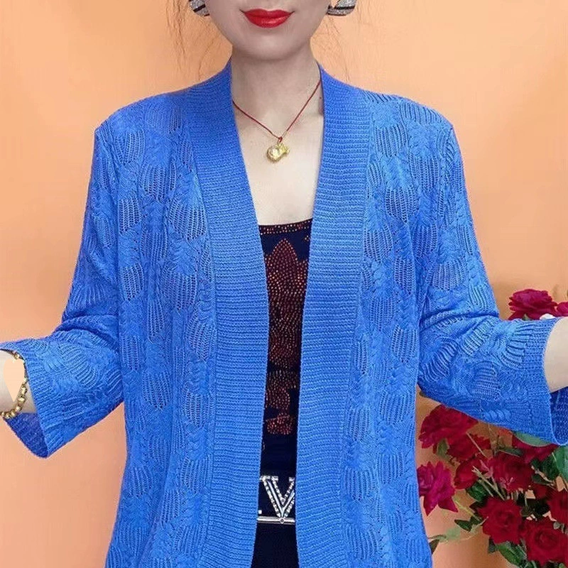 Летний стильный вязаный кардиган из ледяного шелка для мамы, верхняя одежда с вырезами для женщин среднего и пожилого возраста, весенне-осенняя короткая тонкая куртка-шаль