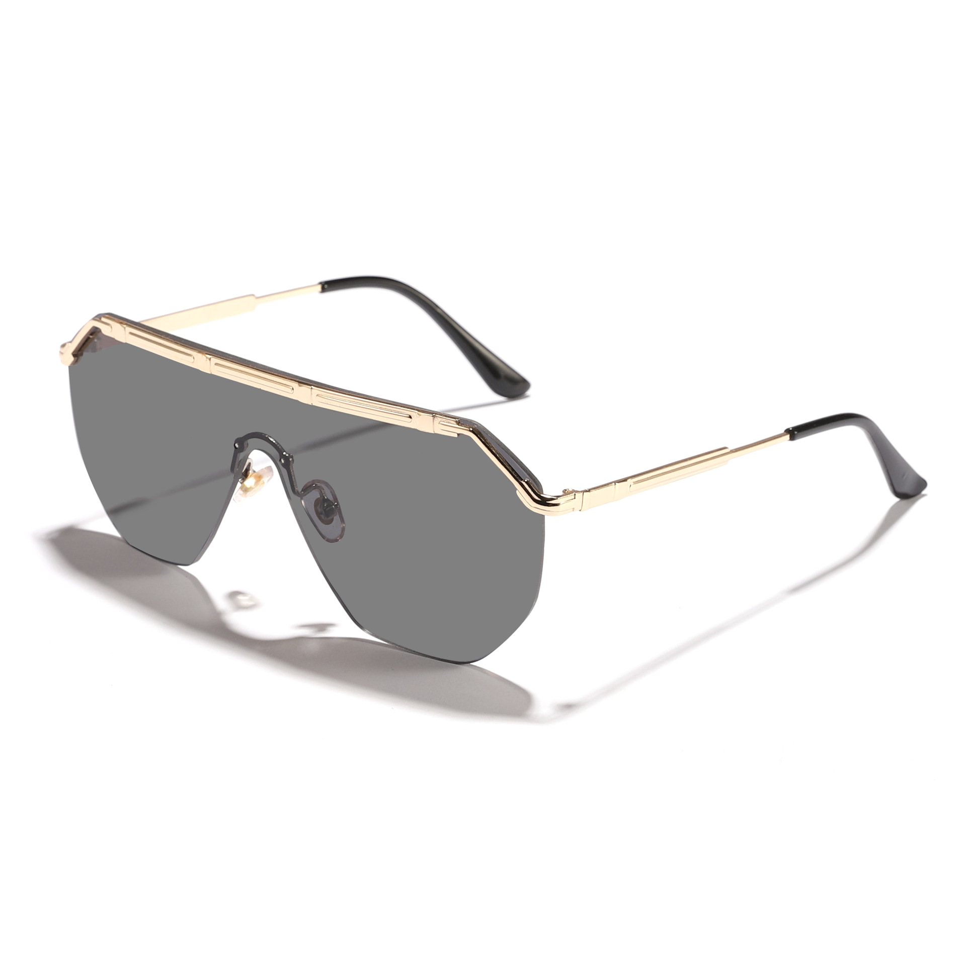 Nuevas gafas de sol de moda de una pieza de medio marco de metal transfronterizas para mujer, gafas de sol de tiro callejero de lujo ligero europeo y americano Sunglasses