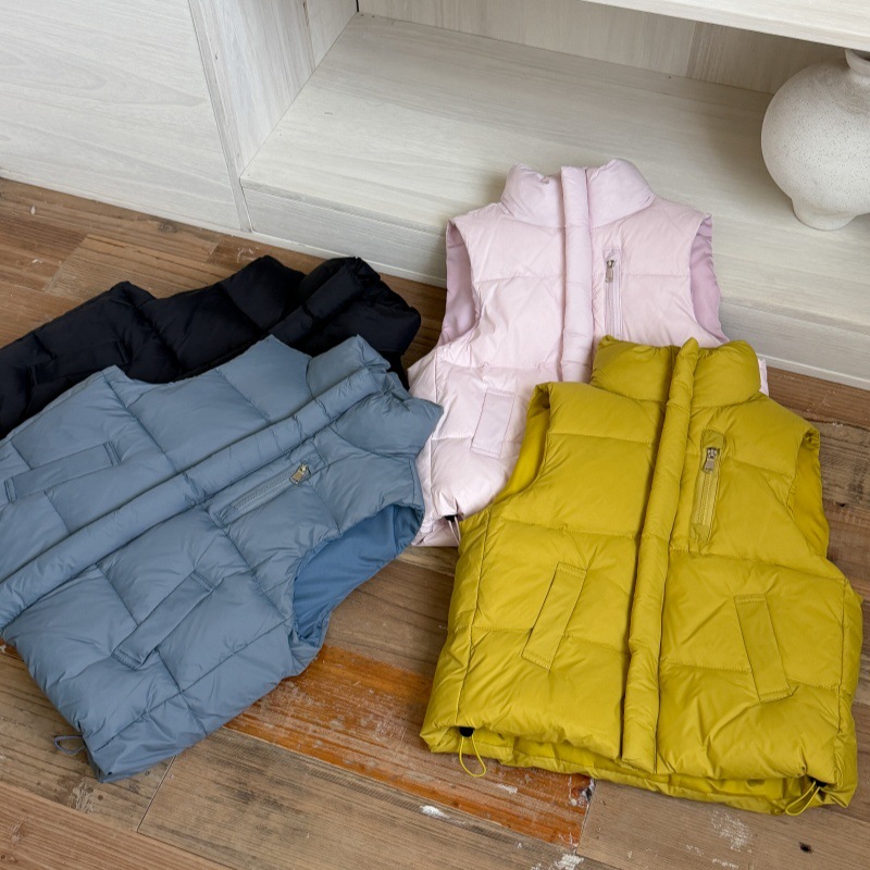 Children's down vest, 2026 autumn and winter clothing, boys' and girls' vest, thickened vest, kindergarten wear.
