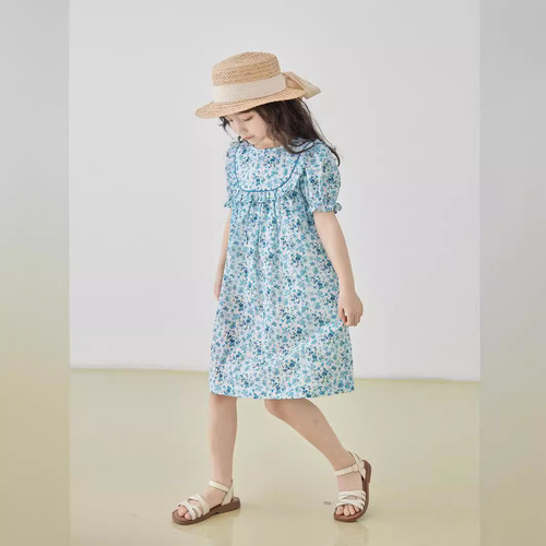 Girl's Spring and Summer New Blue Floral Dress with Korean Style Round Neck Sweet Bouquet Sleeve Princess Dress