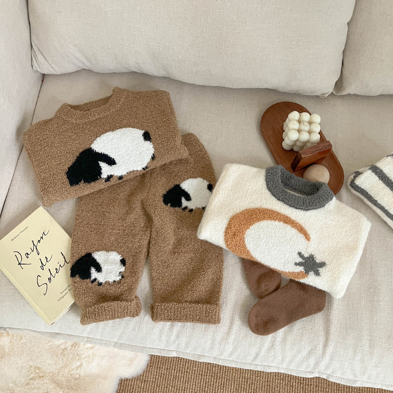 Children's Plush Cartoon Home Clothes Set 2025 Autumn and Winter New Style Thickeneded Pajamas and Pajamas for Boys and Girls Two-Piece Trendy Set Children's Plush Cartoon Home Clothes Set 2025 Autumn and Winter New Style Thickeneded Pajamas and Pajamas for Boys and Girls Two-Piece Trendy Set