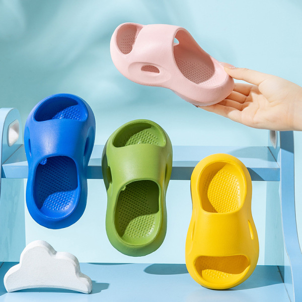 New Indoor Kidsren's Slippers Summer Eva Soft Bottom Female and Male Baby Home Bathroom Bath Non-Slip Slippers Wholesale