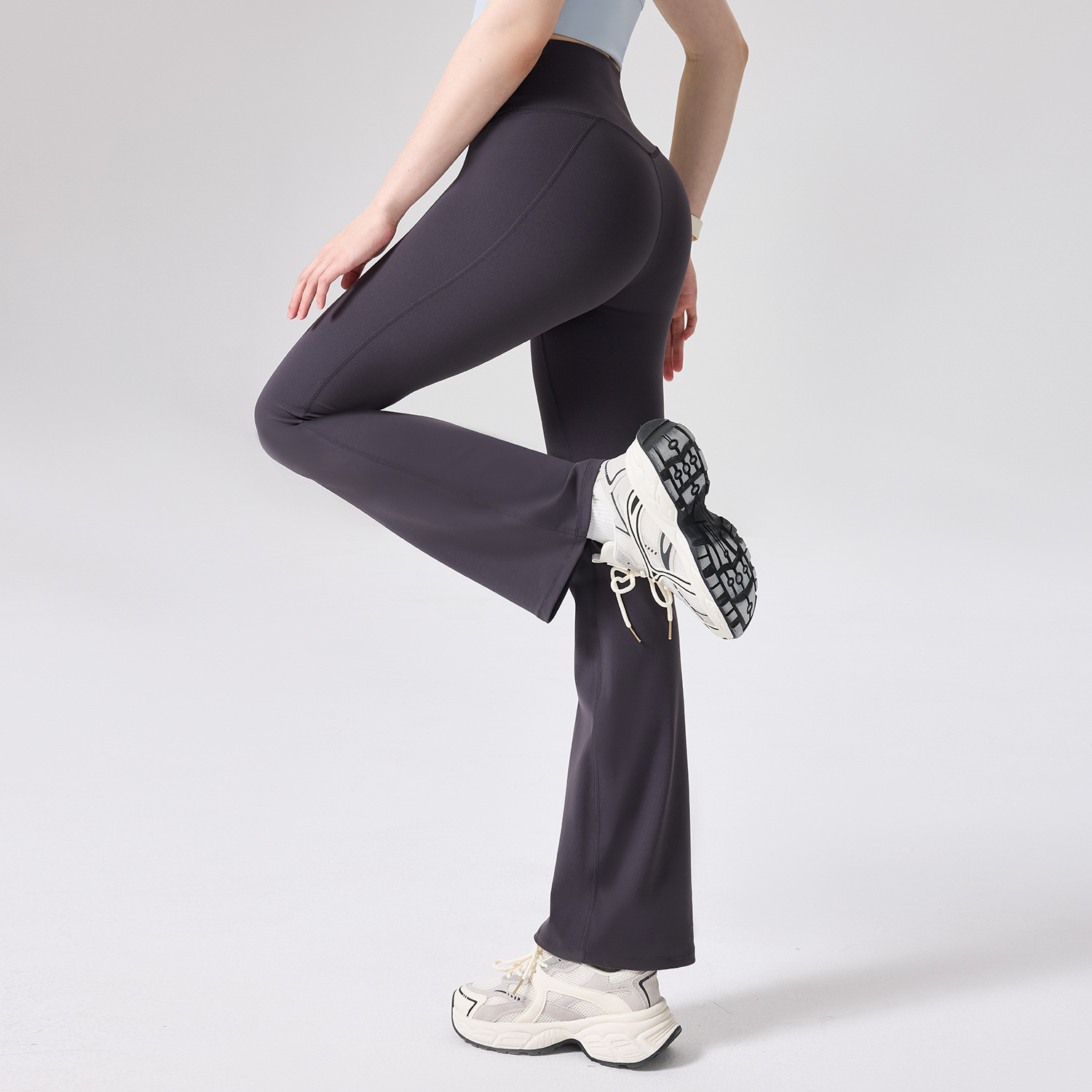 N66 clase Laica desnuda sensación de yoga pantalones de campana con etiqueta de suspensión de cintura alta caderas pantalones deportivos de gimnasio pantalones de piernas de melonía