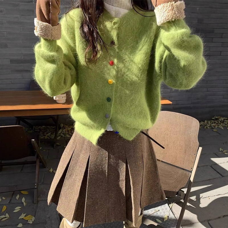 韩系彩扣设计感洋气休闲针织开衫女秋冬新款宽松软糯短款毛衣外套|undefined