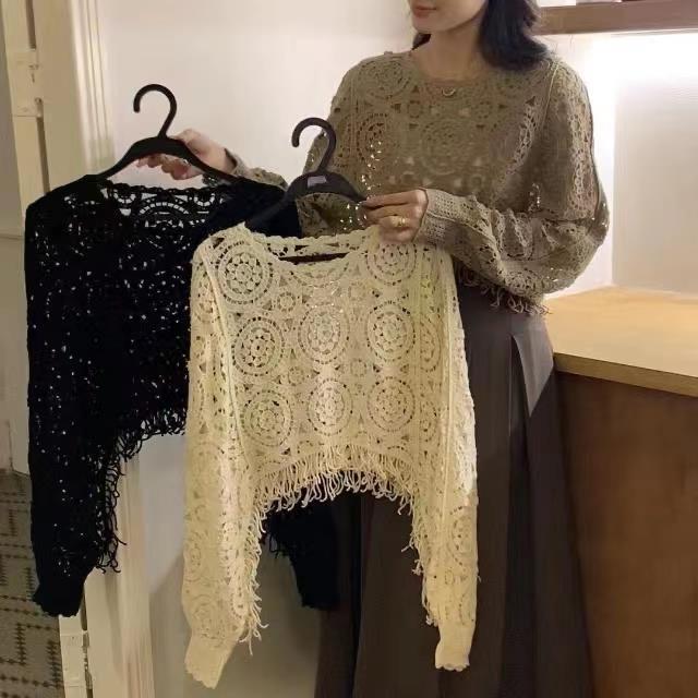 [in stock factory outlet] tassel crochet hollow bat sleeve short pullover sweater blouse