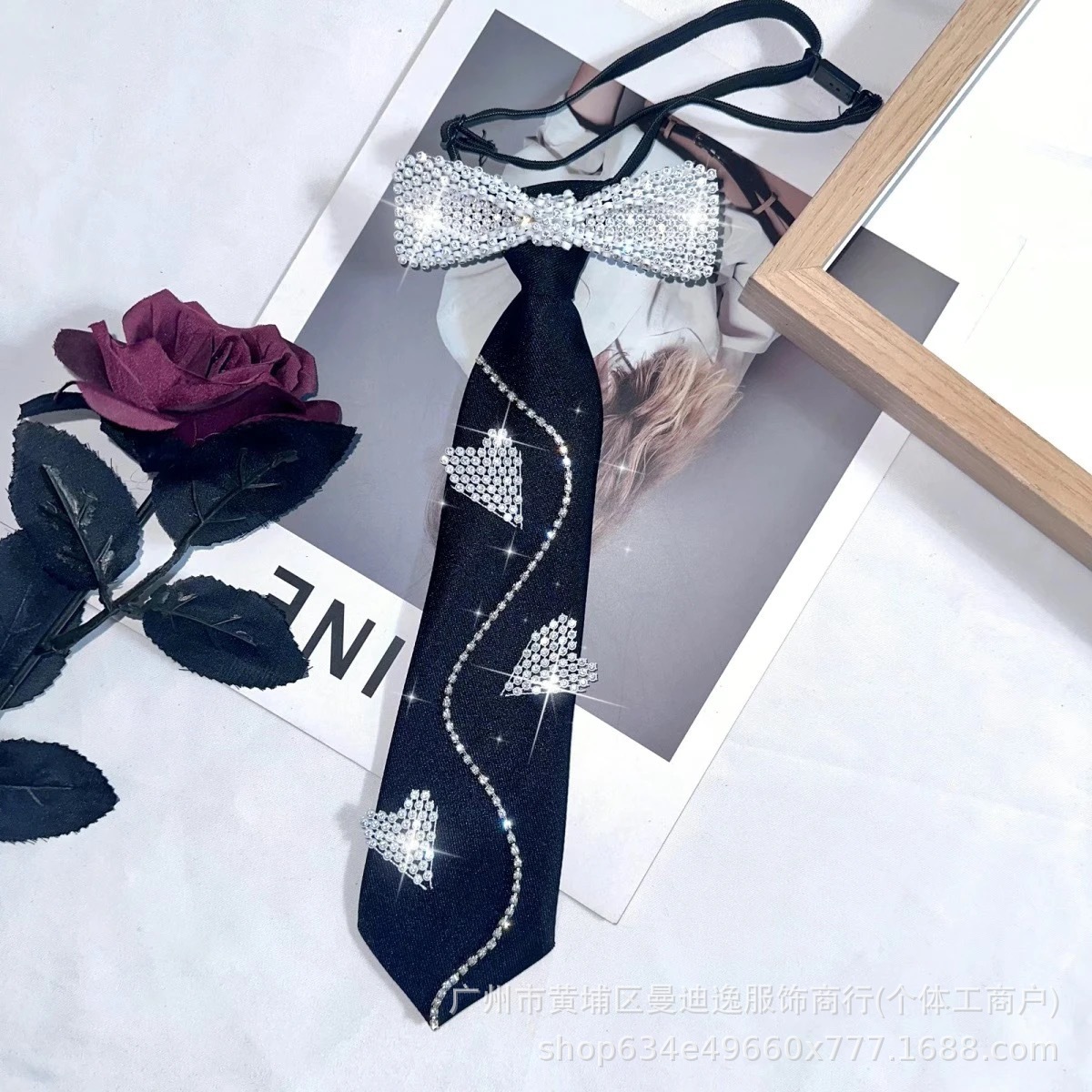 흰 나비 사랑 넥타이