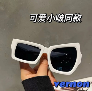 The same style ins ins raised eyebrows and irregular sunglasses for women with large eyes, new style glasses, super popular European and American style glasses